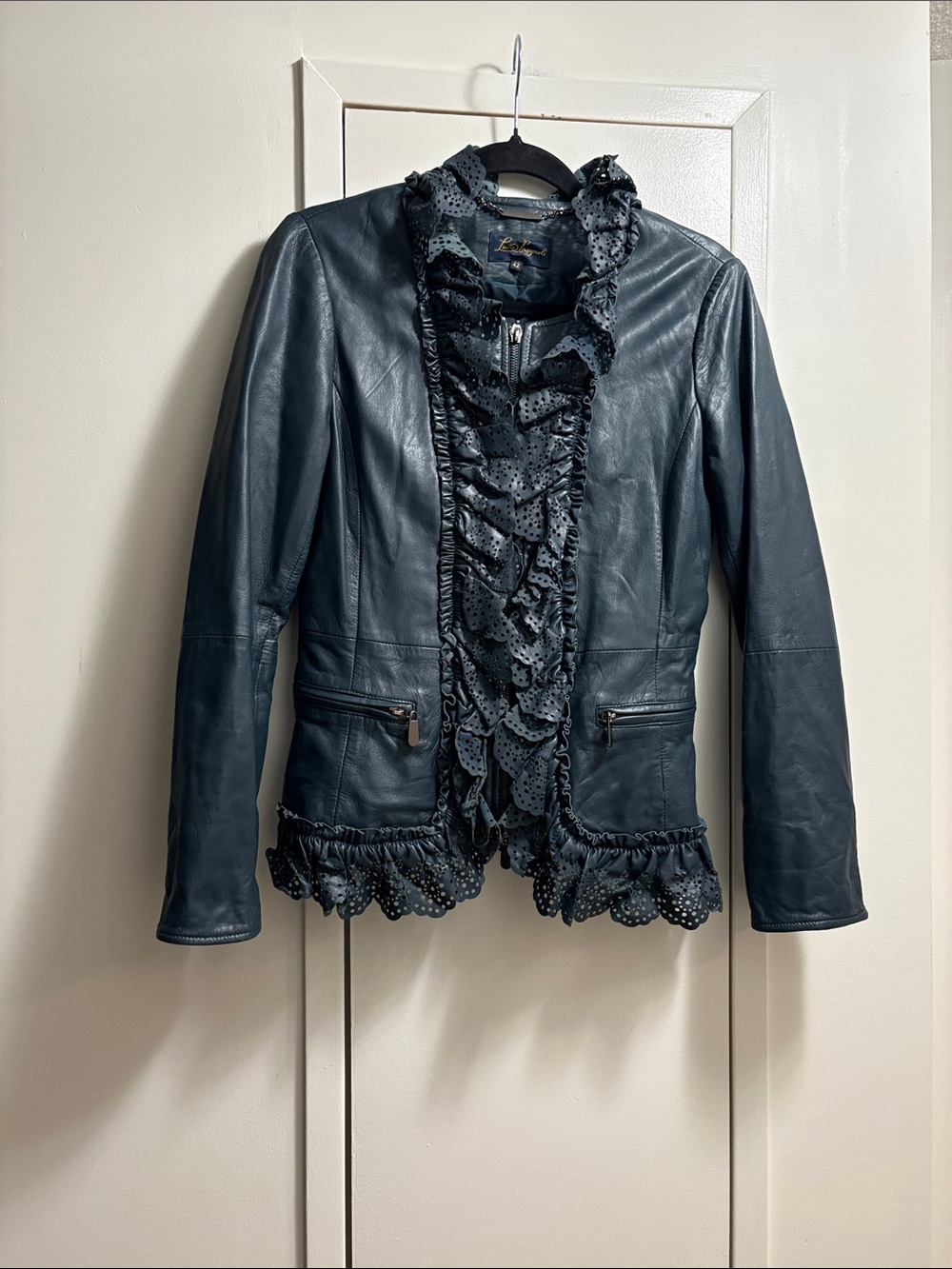Luisa  Spagnoli. Ruffled Leather Jacket - Women's Black